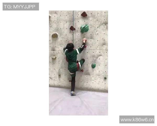 深圳攀岩队的速度之谜:探索攀岩巨献的背后故事与训练秘诀 深圳攀岩队的速度之谜:探索攀岩巨献的背后故事与训练秘诀